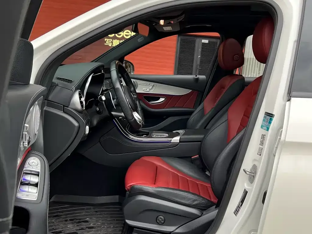 Mercedes-Benz GLC AMG — фото 10