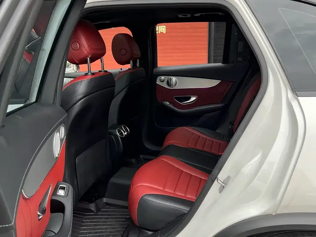 Mercedes-Benz GLC AMG — фото 6