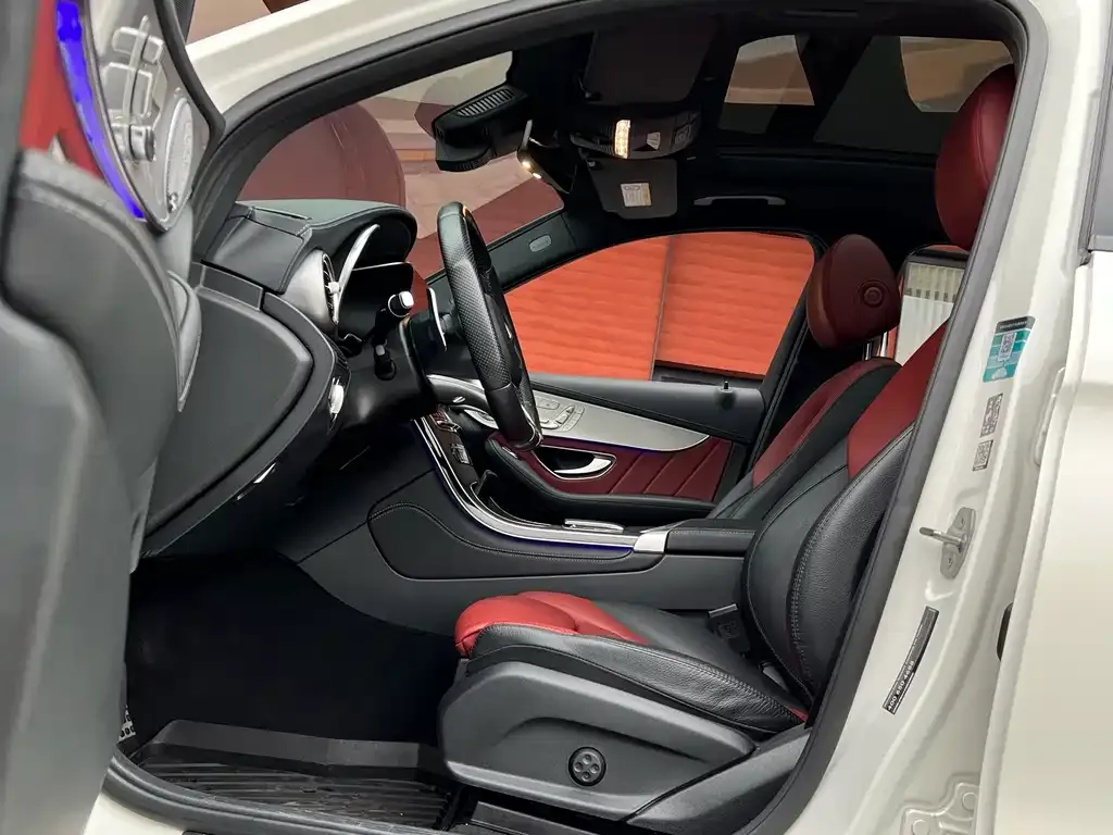 Mercedes-Benz GLC AMG — фото 9