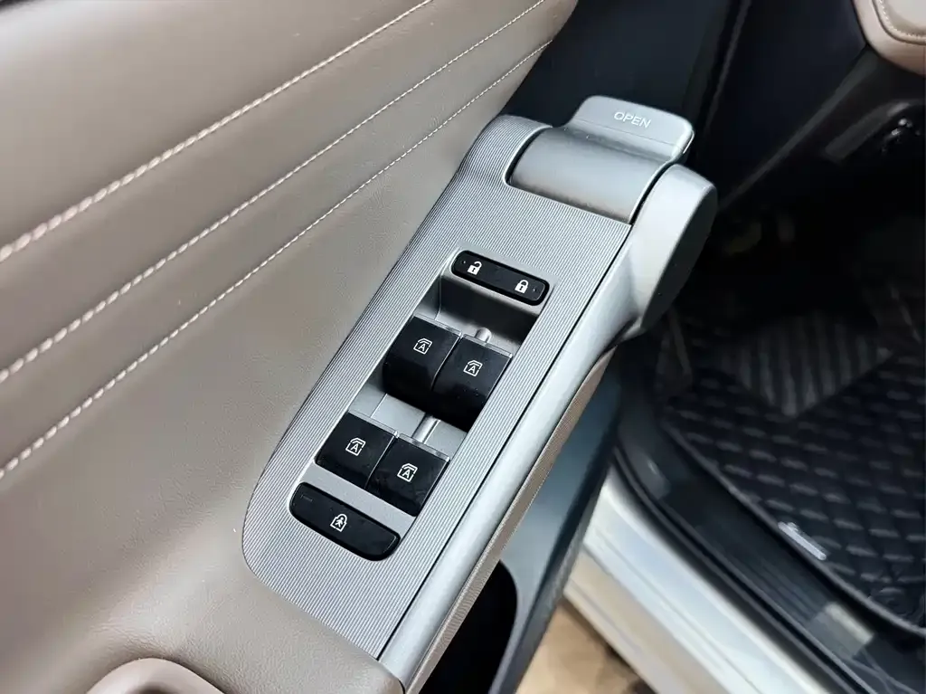 GAC Motor Trumpchi GS4 — фото 8