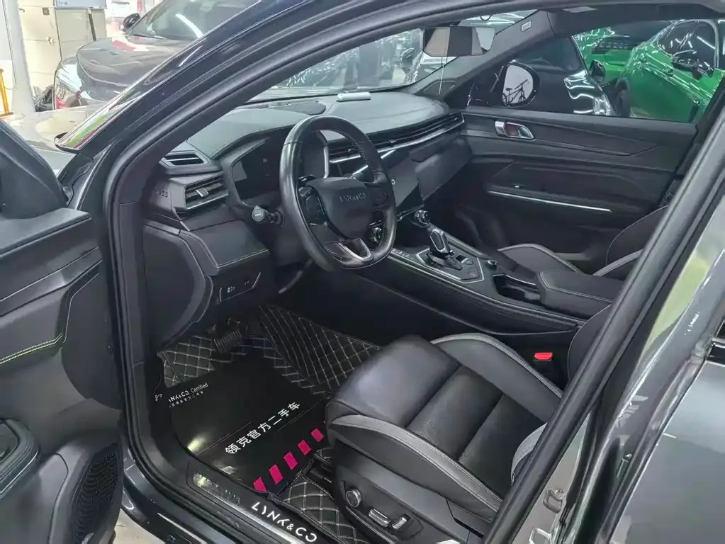 Lynk & Co 05 — фото 9