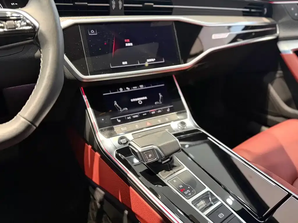 Audi A7L — фото 5