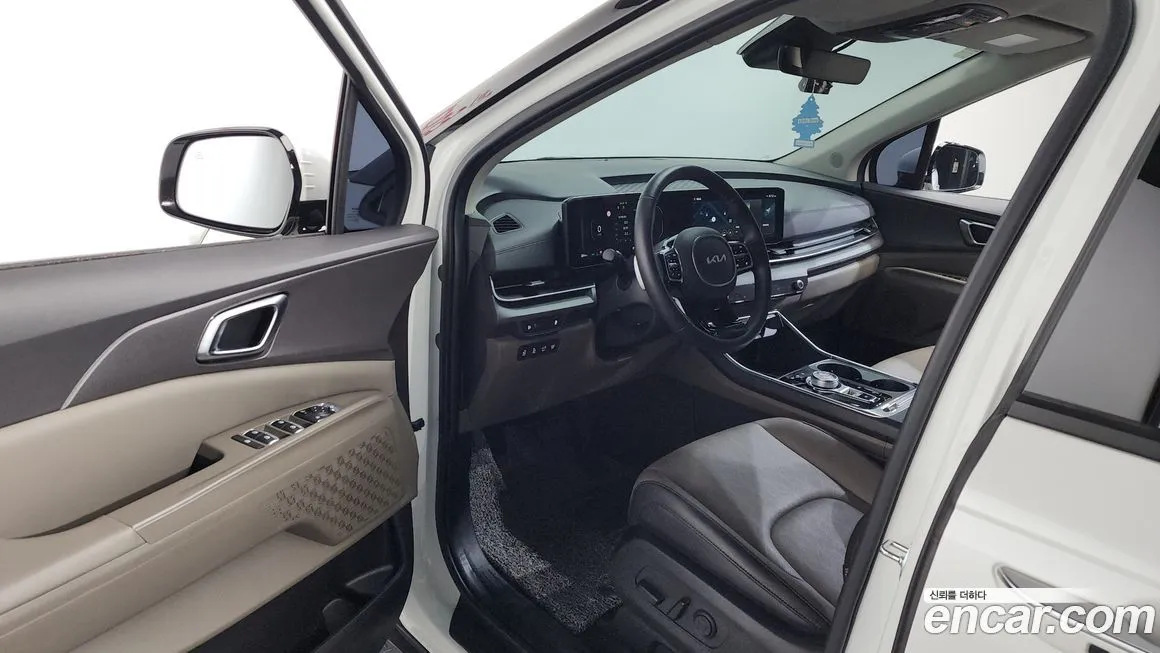 Kia Carnival — фото 10