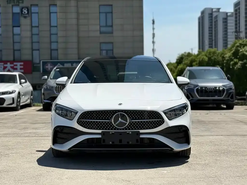 Mercedes-Benz A-Class — фото 6