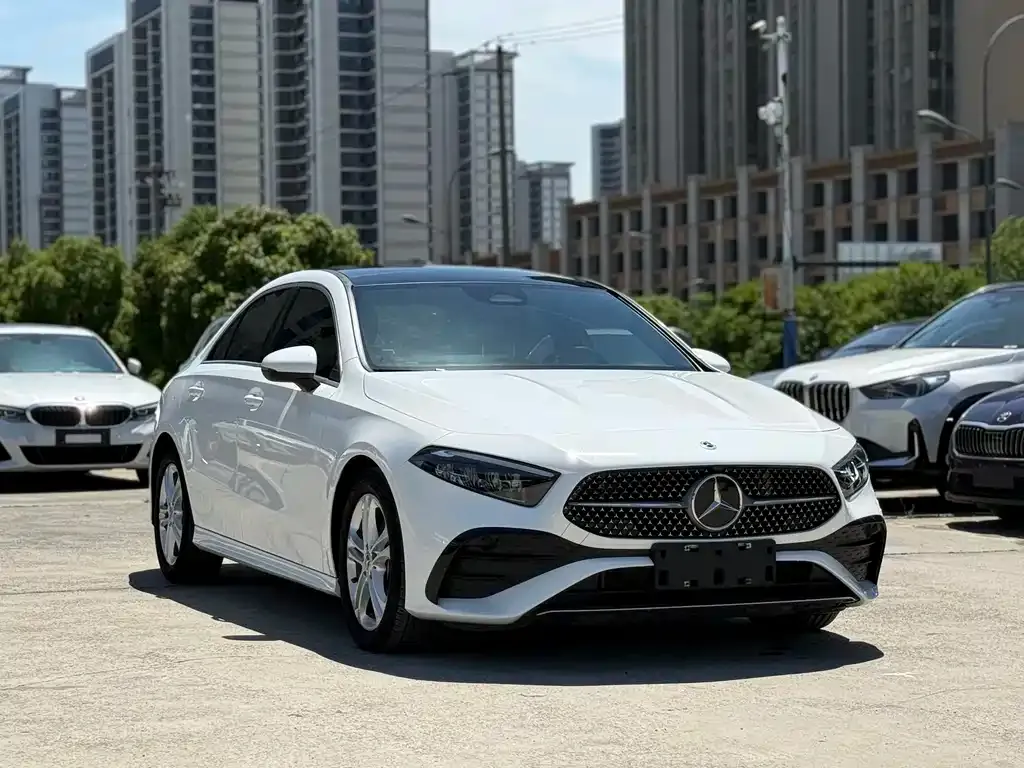 Mercedes-Benz A-Class — фото 8