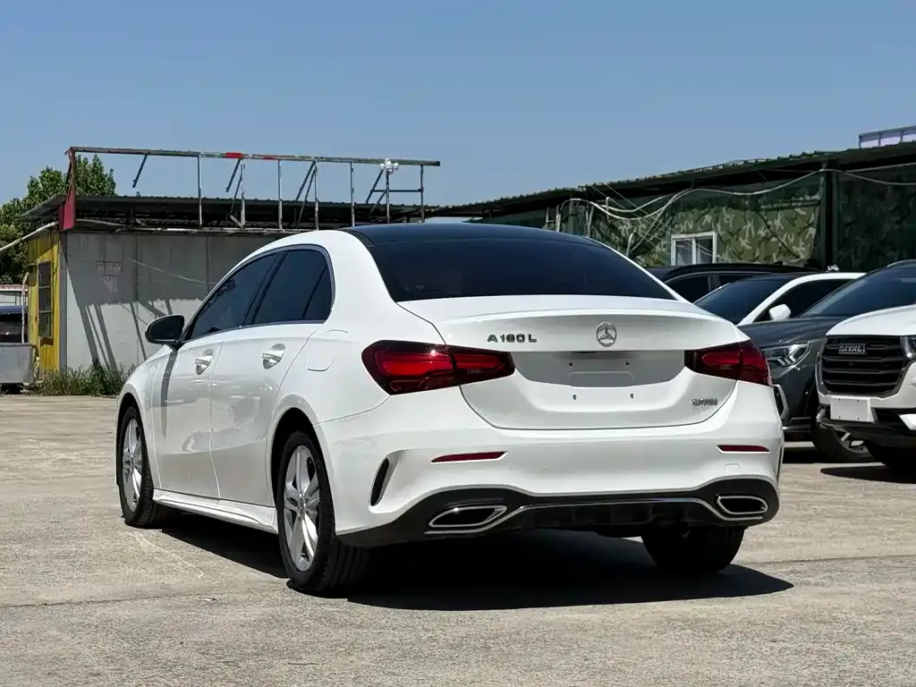 Mercedes-Benz A-Class — фото 10