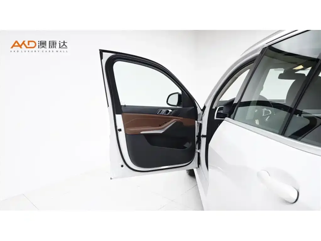 BMW X5 (Import) — фото 10