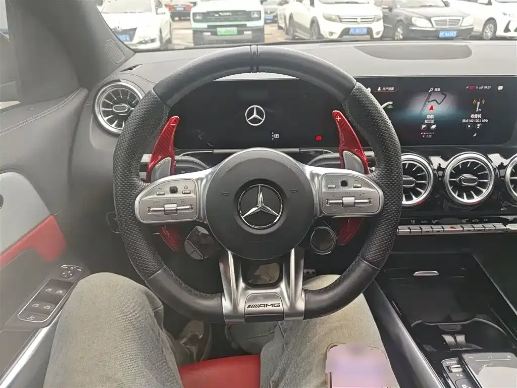 Mercedes-Benz GLA AMG — фото 5