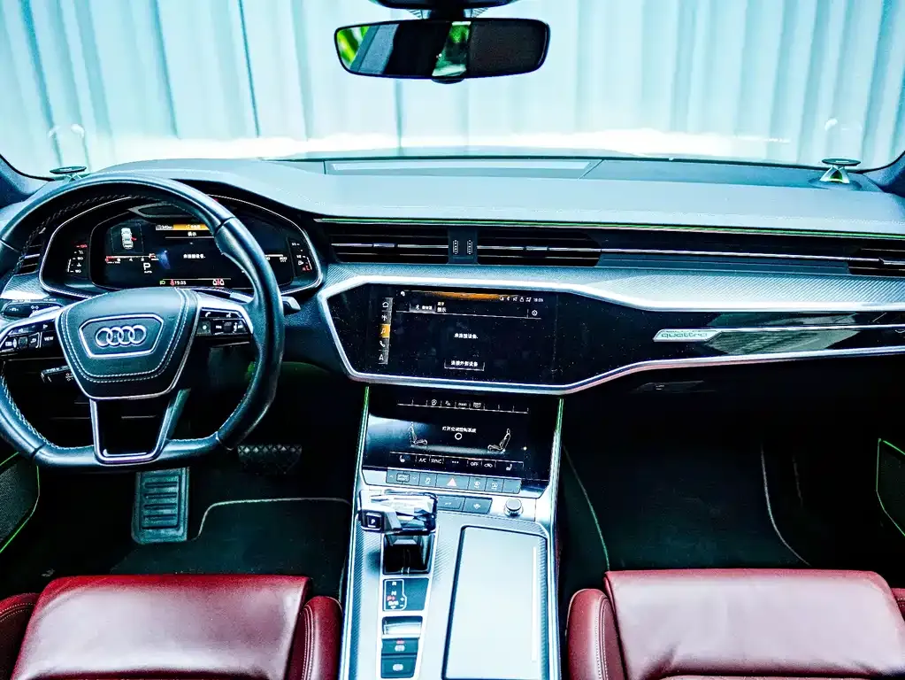 Audi A7L — фото 2
