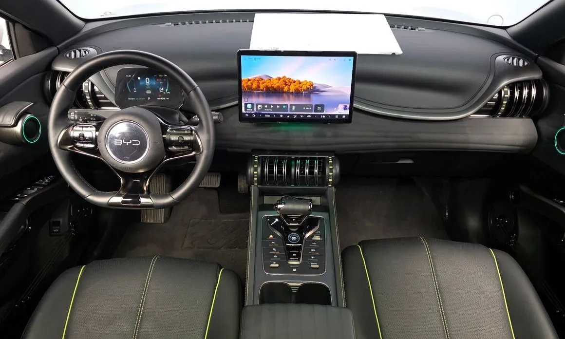 BYD Atto 3 — фото 10
