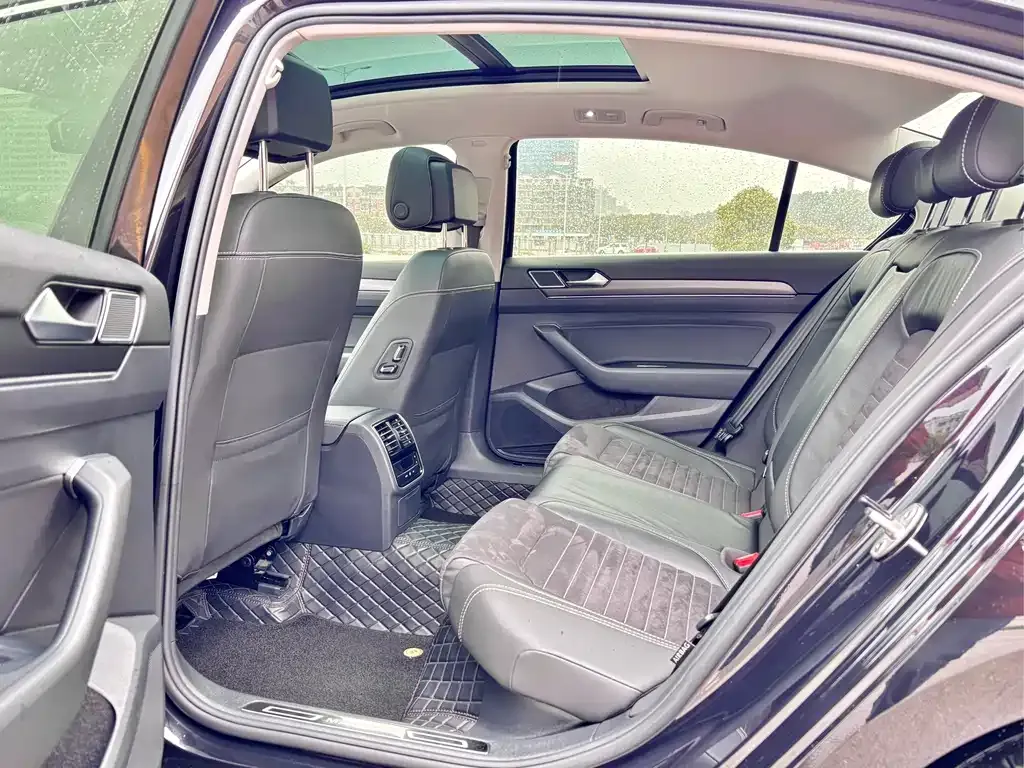 Volkswagen Magotan — фото 9