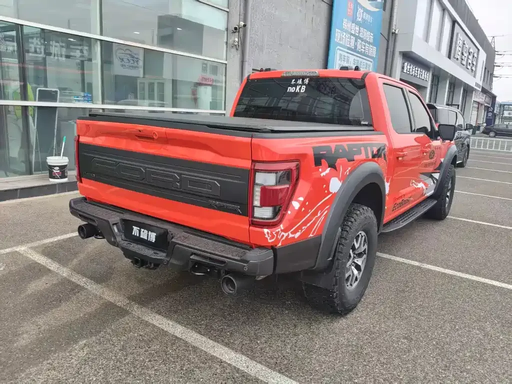 Ford F-150 Raptor — фото 9