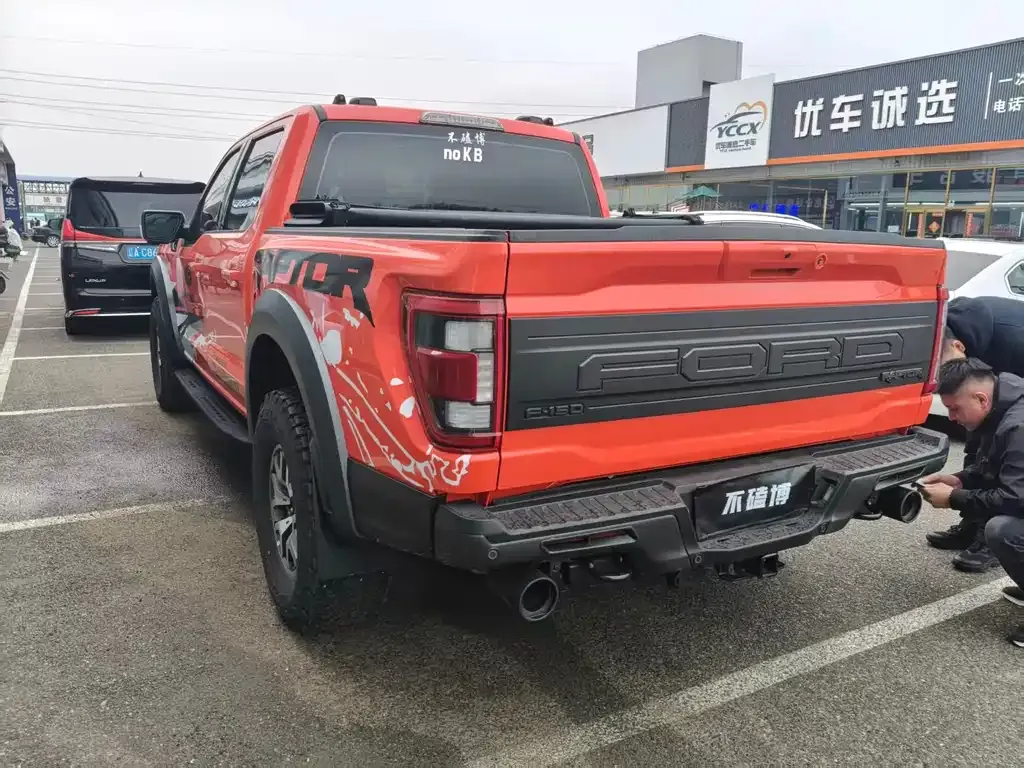 Ford F-150 Raptor — фото 5
