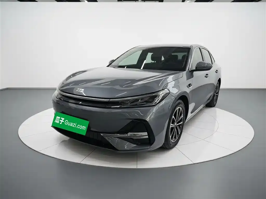 Geely Galaxy A7 — фото 3