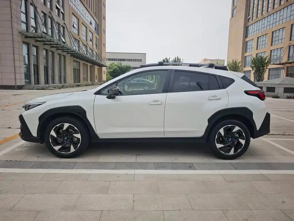 Subaru Crosstrek — фото 4