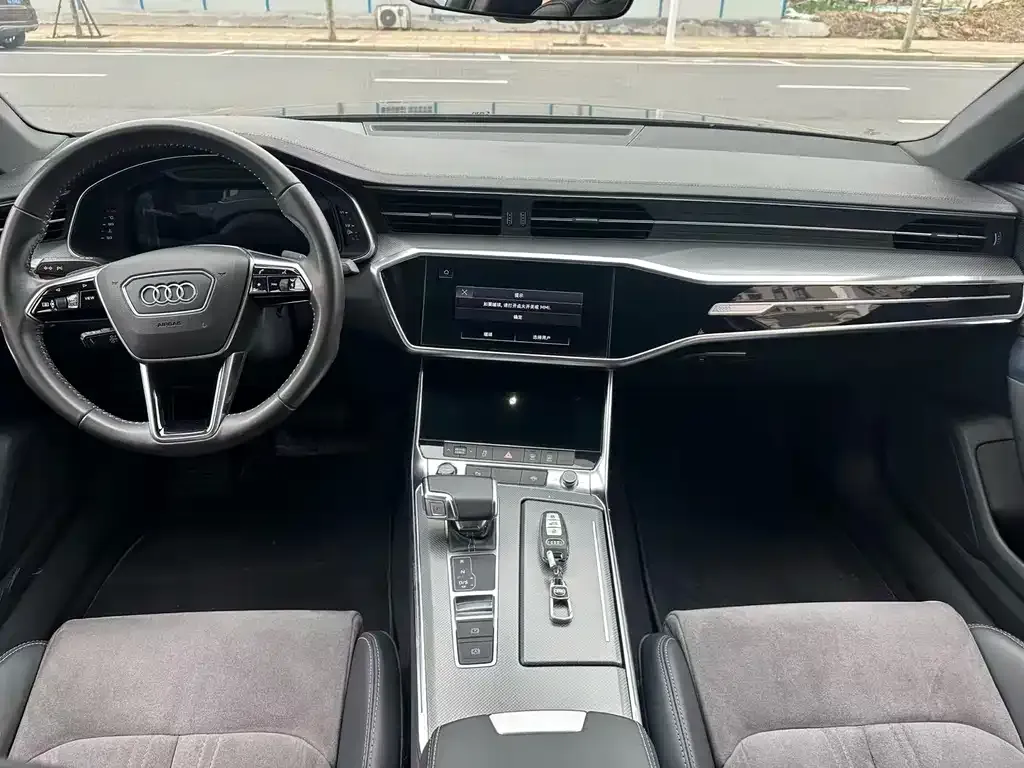 Audi A6L — фото 7