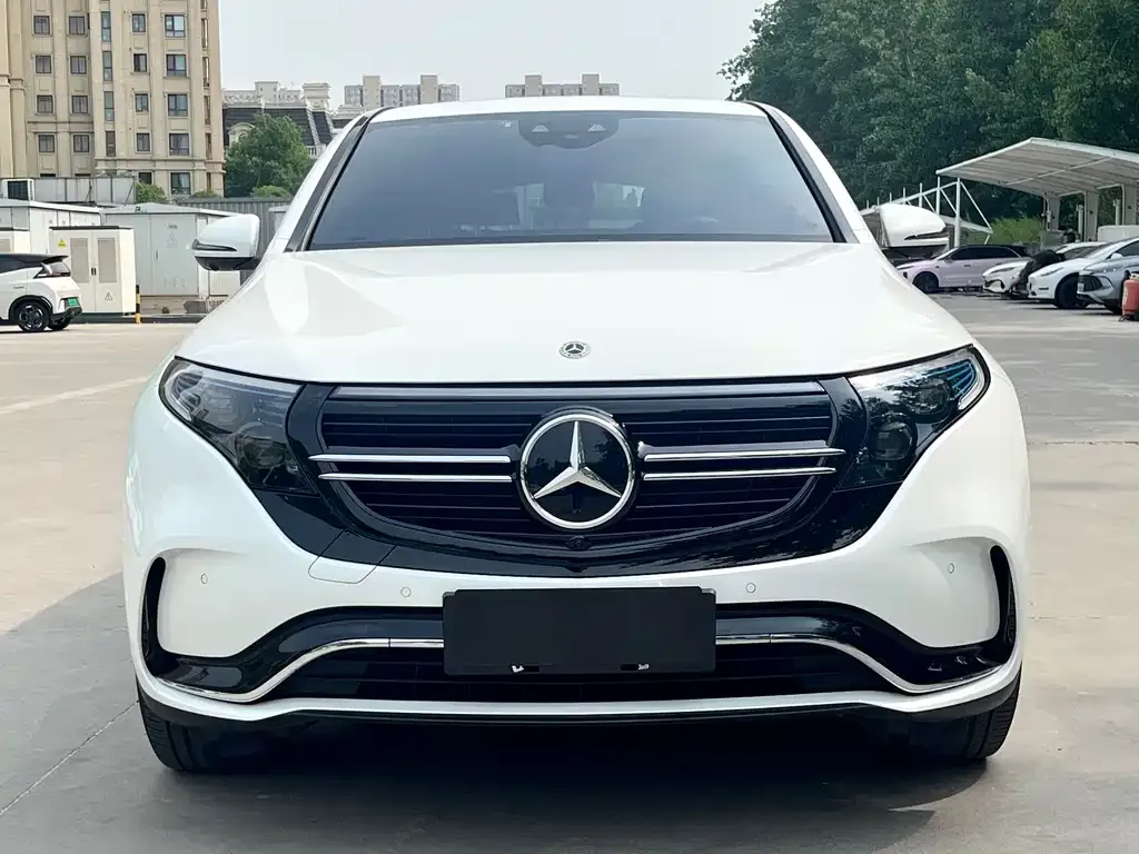 Mercedes-Benz EQC — фото 2
