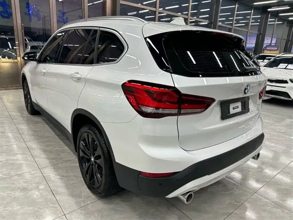 BMW X1 — фото 3