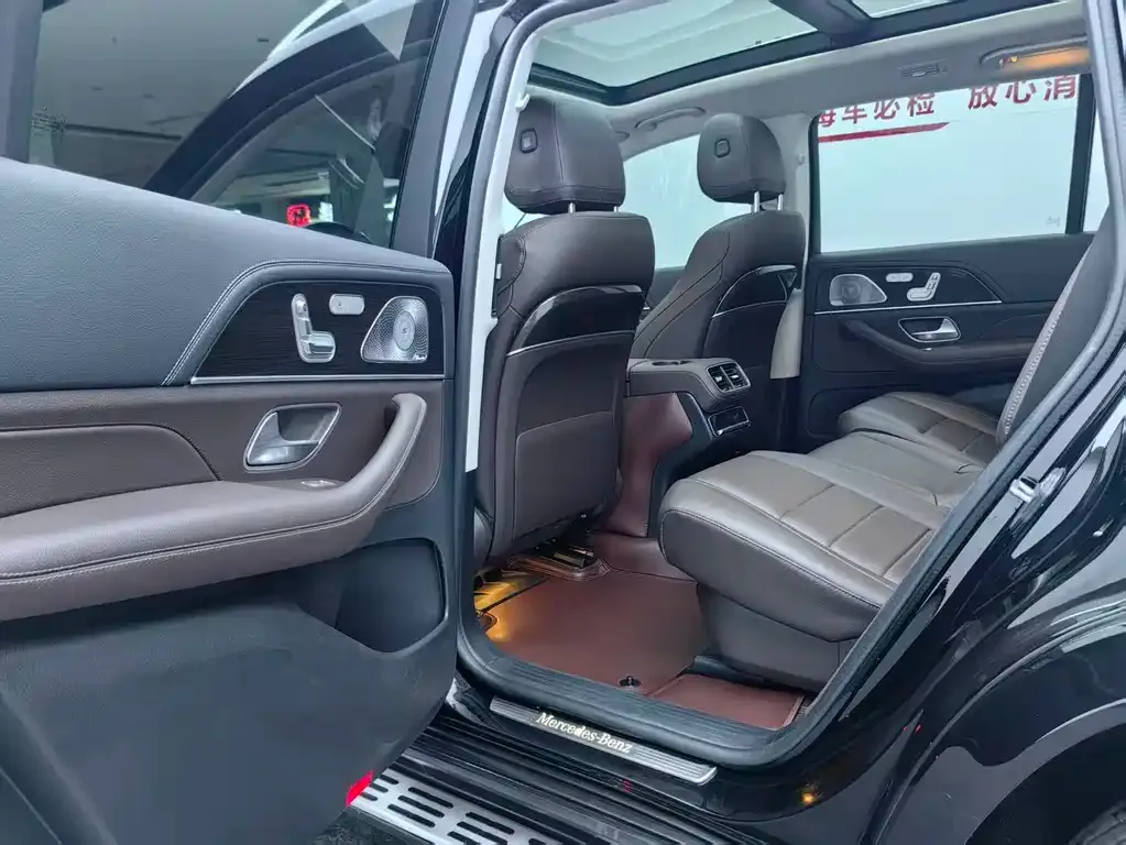 Mercedes-Benz GLS — фото 4