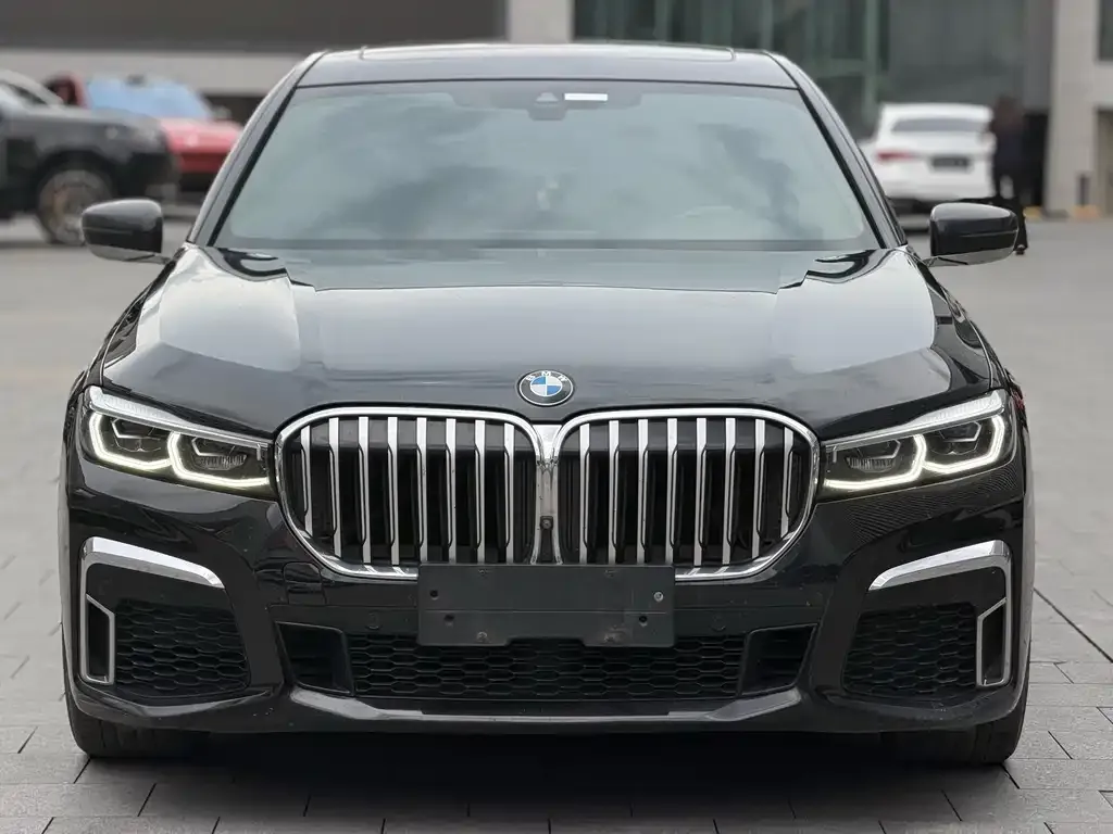 BMW 7 Series — фото 2