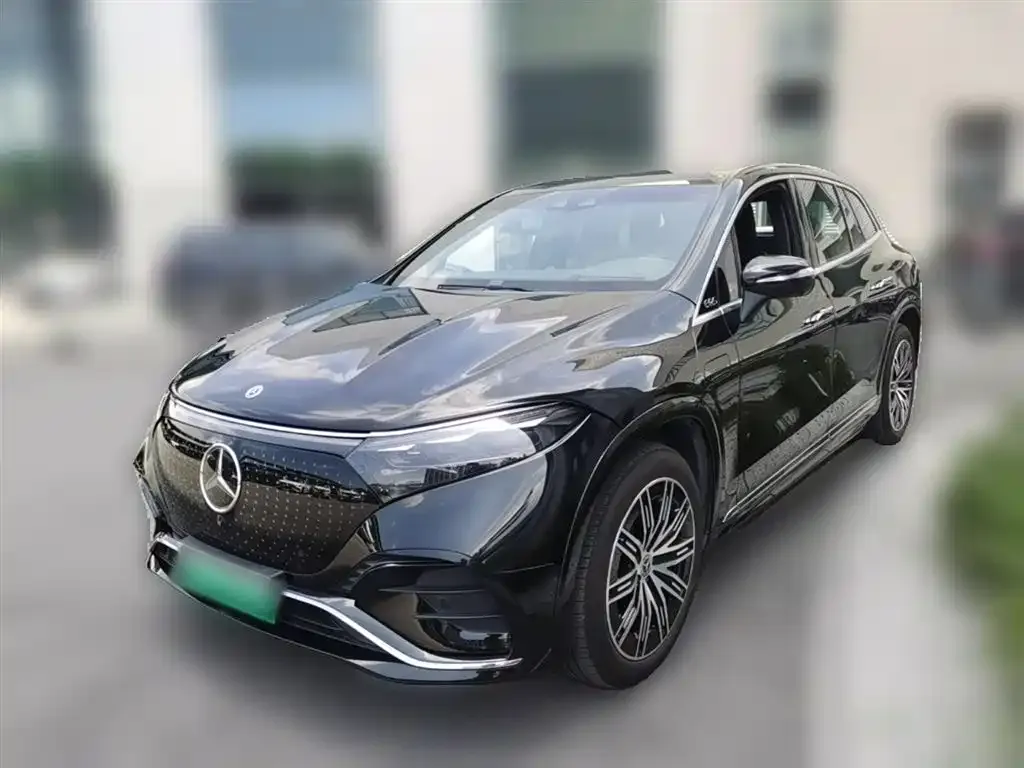 Mercedes-Benz EQS SUV — фото 5
