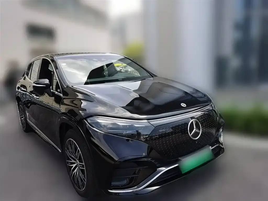 Mercedes-Benz EQS SUV — фото 4