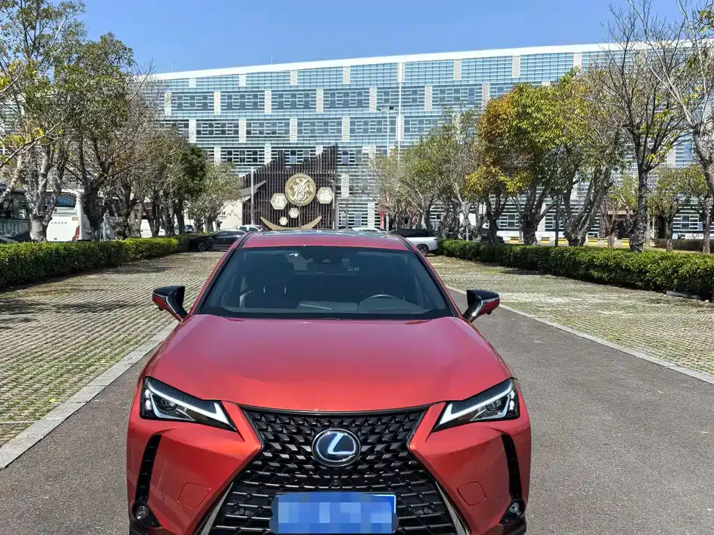 Lexus UX — фото 4