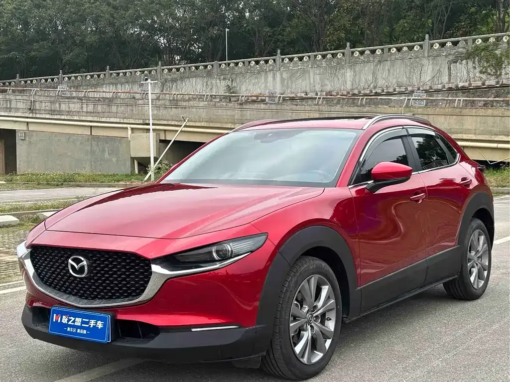 Mazda CX-30 — фото 1