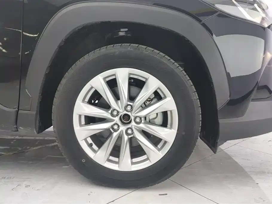 Toyota Corolla Cross — фото 3