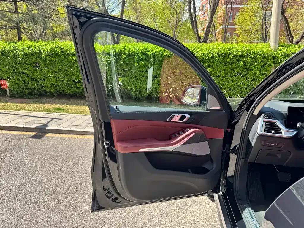 BMW X5 — фото 9