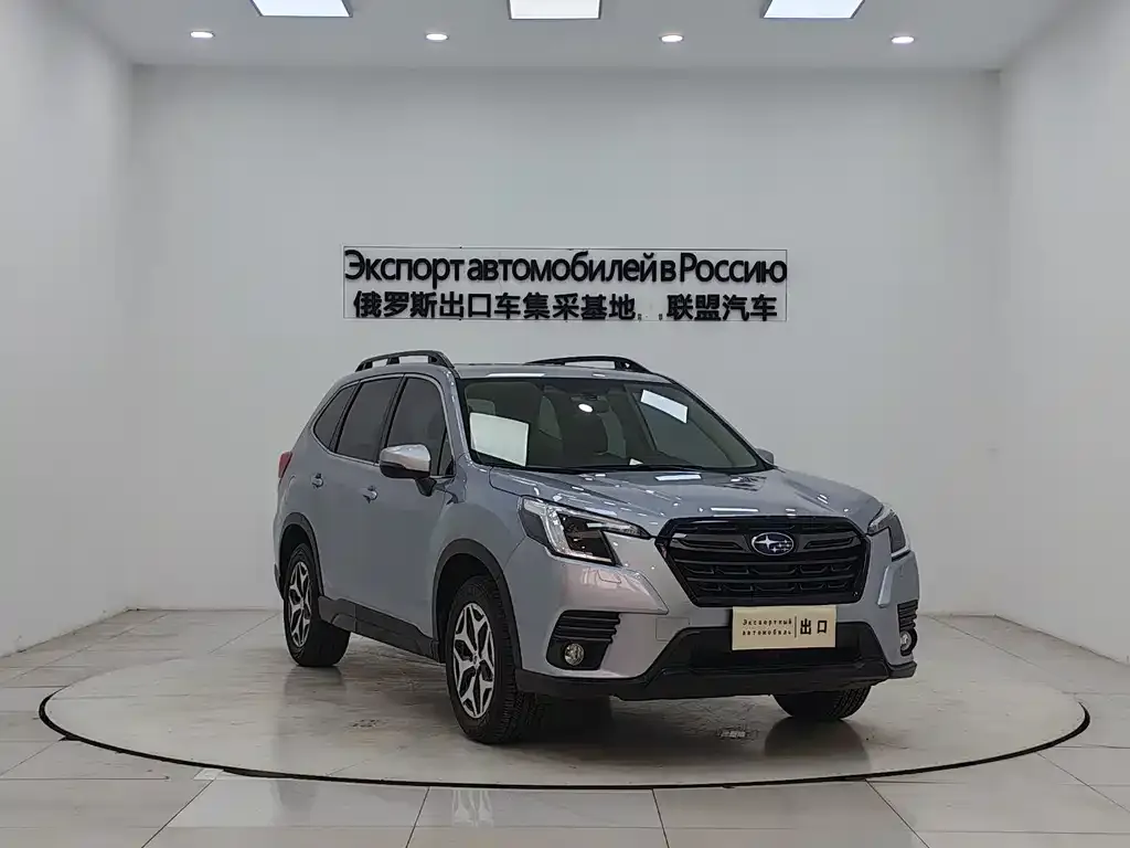 Subaru Forester — фото 10