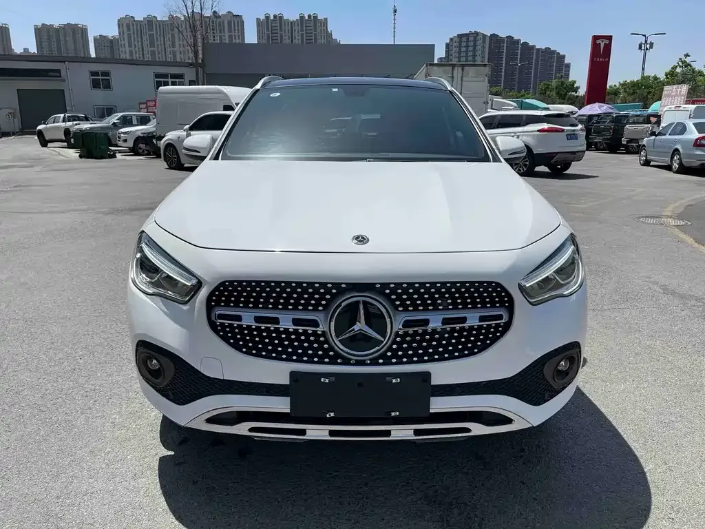Mercedes-Benz GLA — фото 5