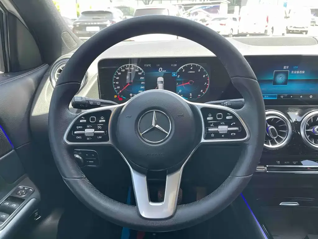 Mercedes-Benz GLA — фото 4