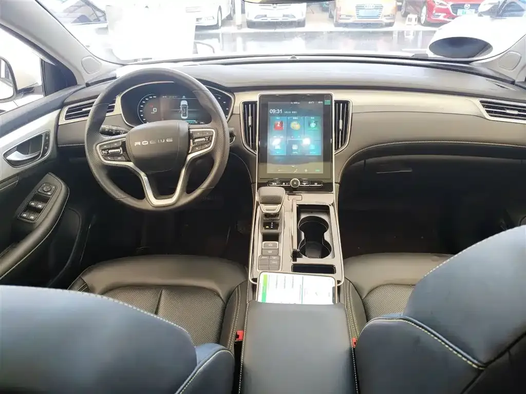 Roewe i6 MAX New Energy — фото 8
