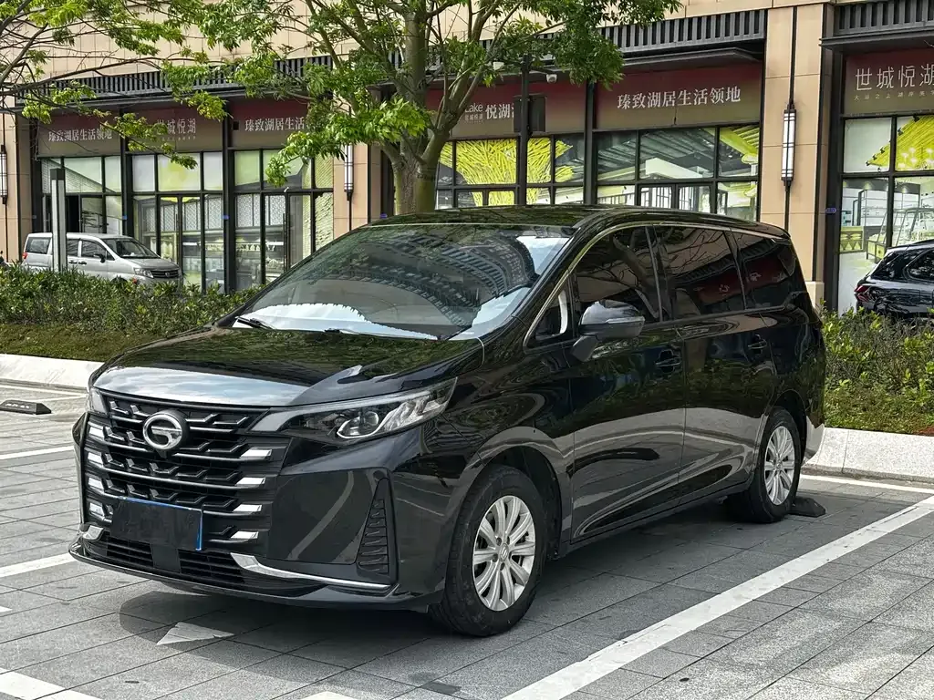 GAC Motor Trumpchi M6 — фото 1