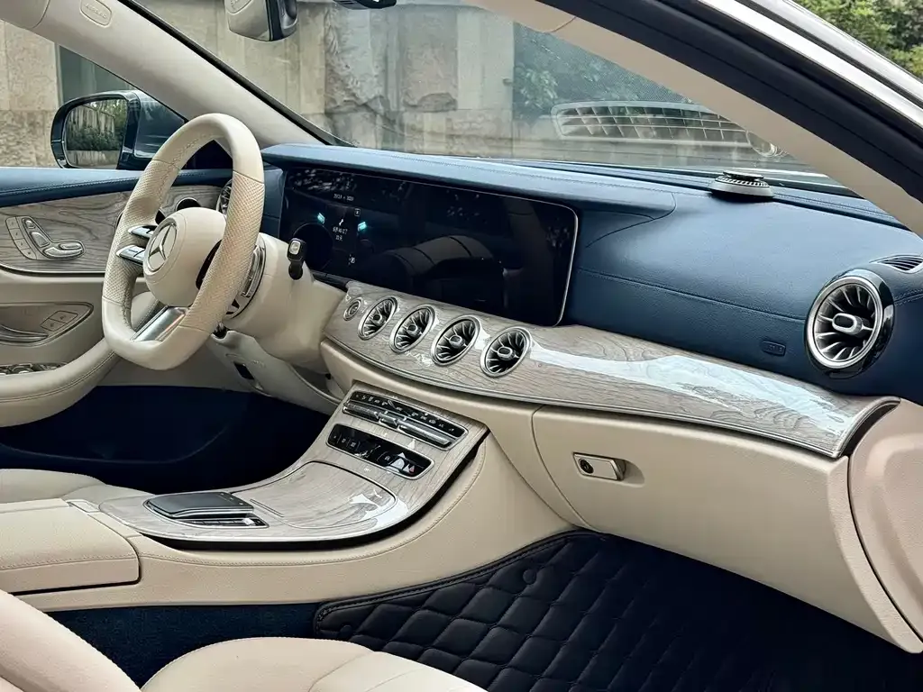Mercedes-Benz E-Class (Import) — фото 2