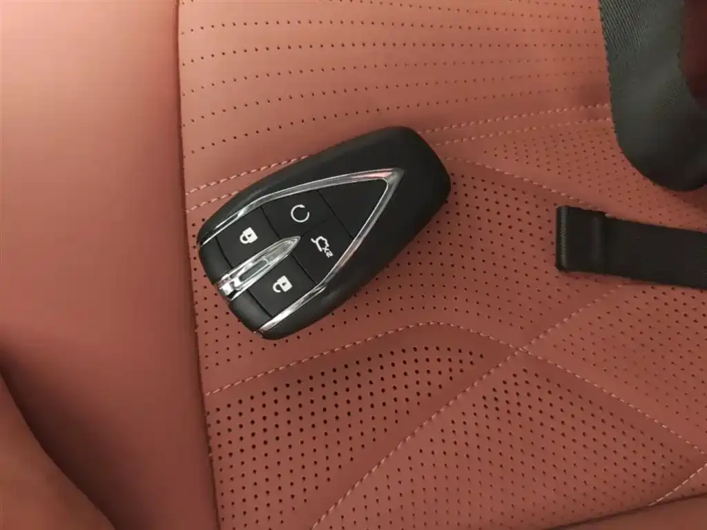 Changan CS75PLUS — фото 2