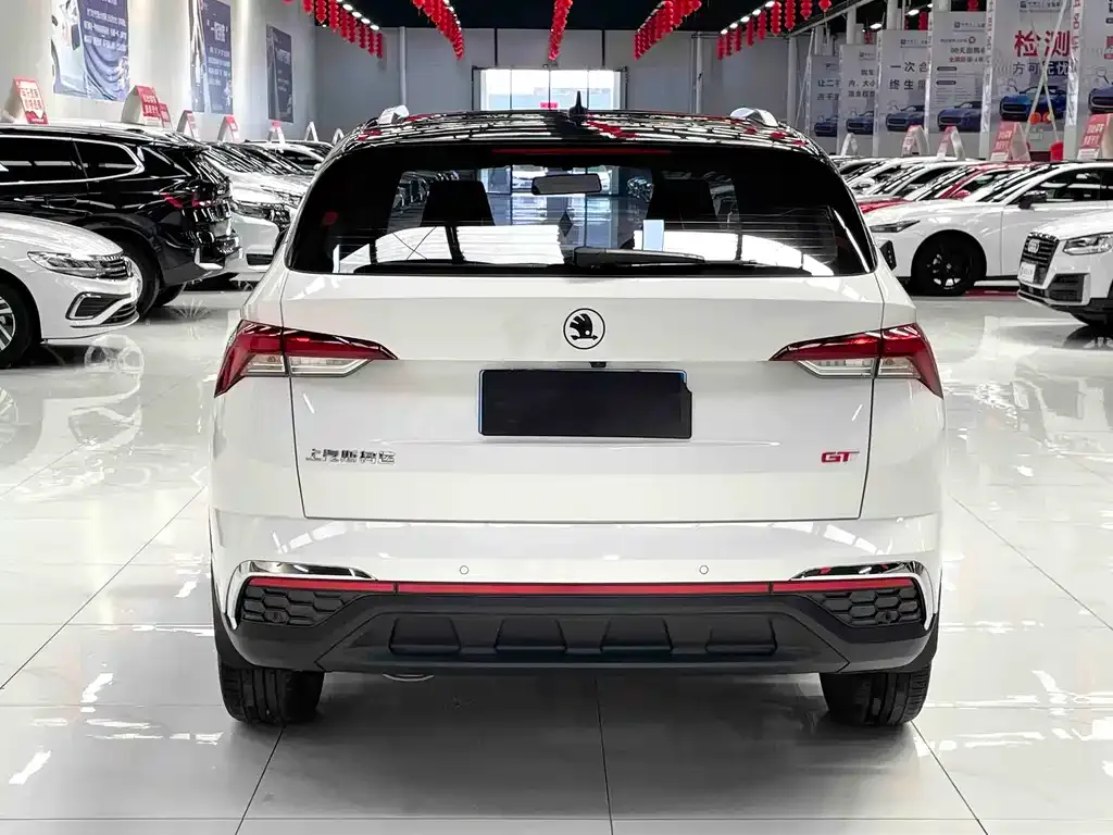 Skoda Kamiq — фото 2