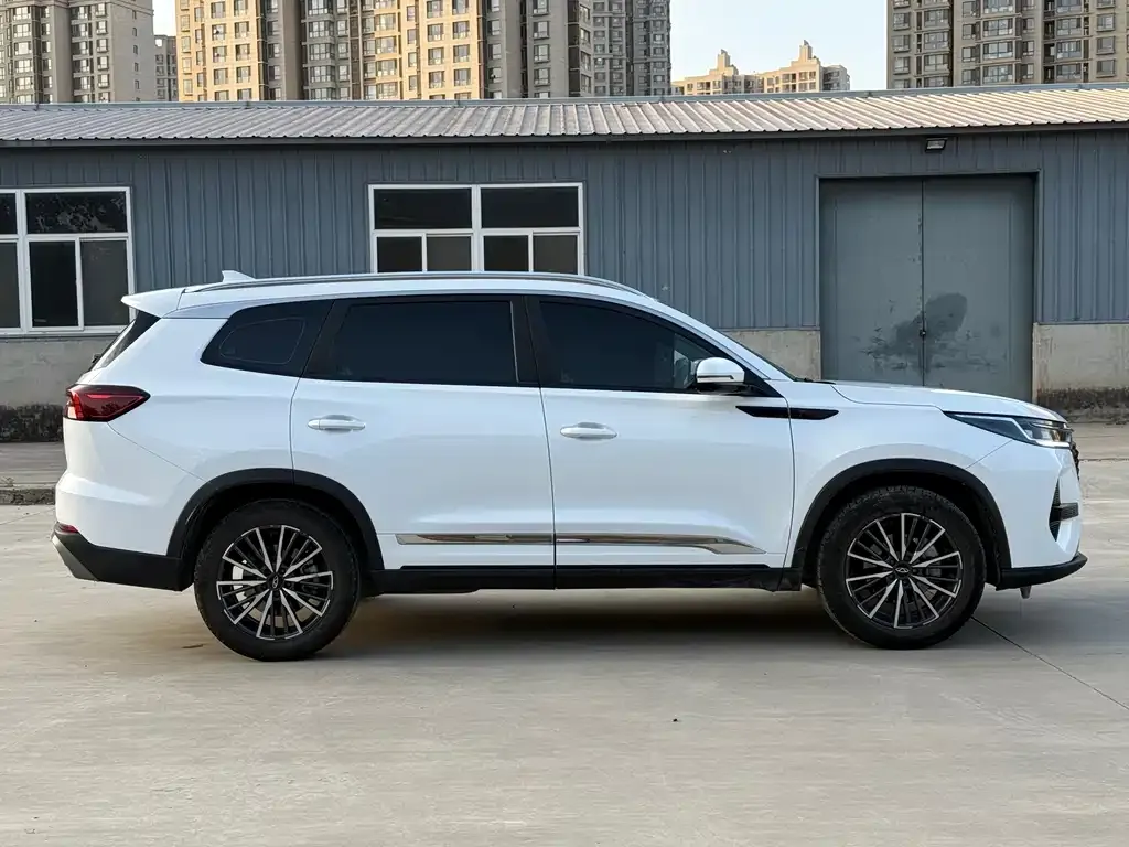 Chery Tiggo 8 PRO — фото 10