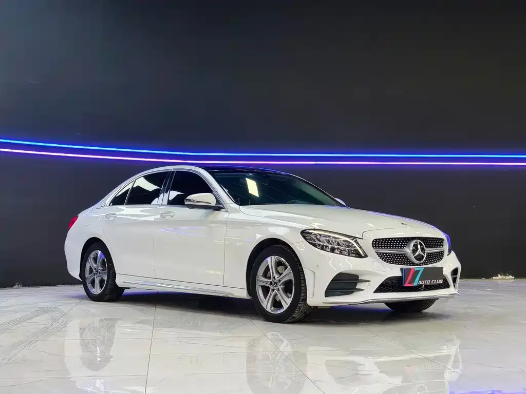 Mercedes-Benz C-Class — фото 8