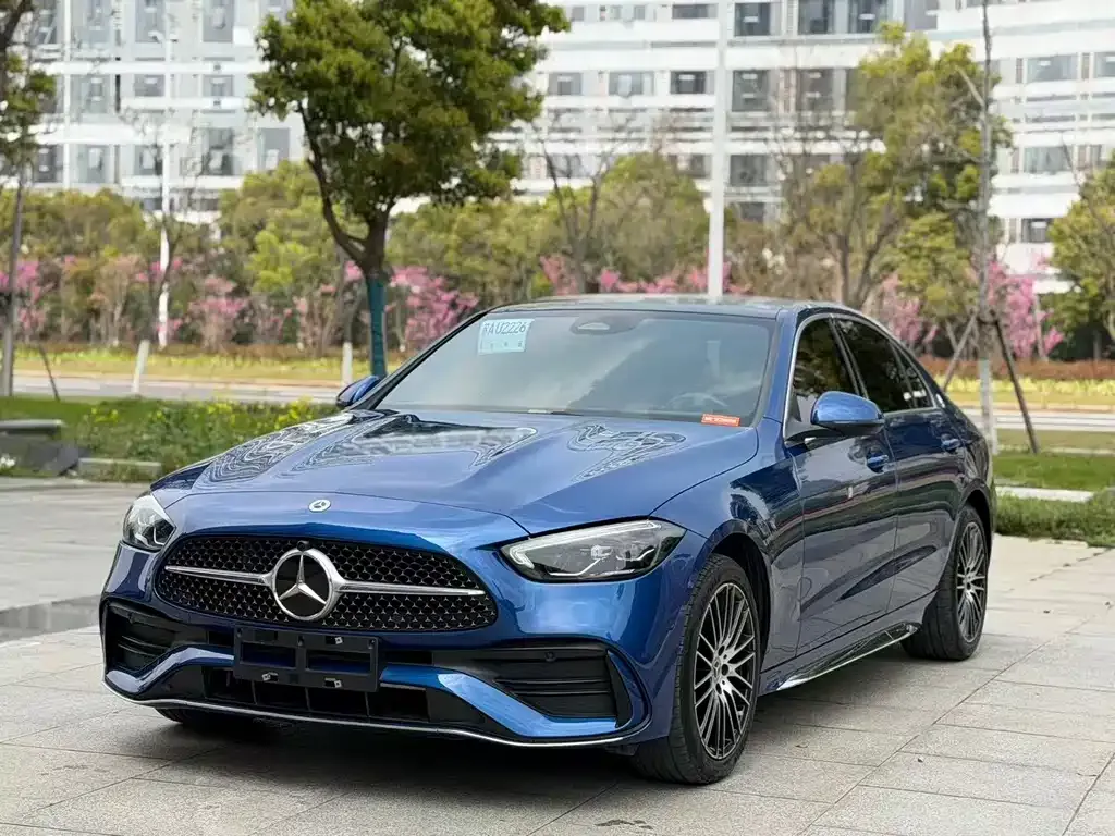 Mercedes-Benz C-Class — фото 1