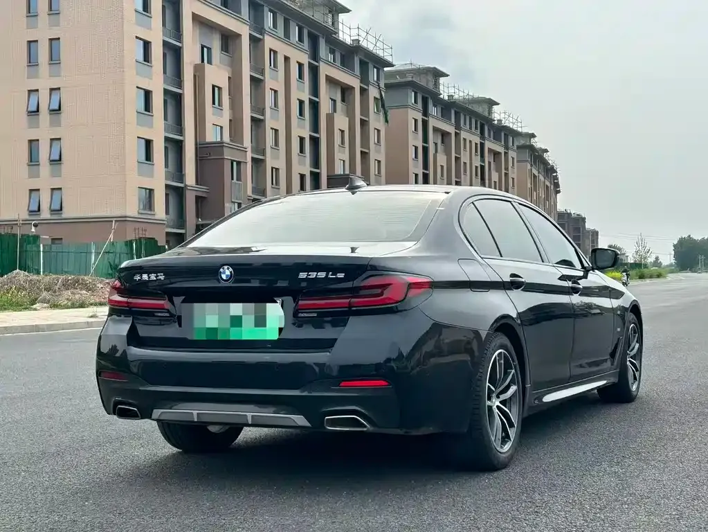 BMW 5 Series New Energy — фото 4