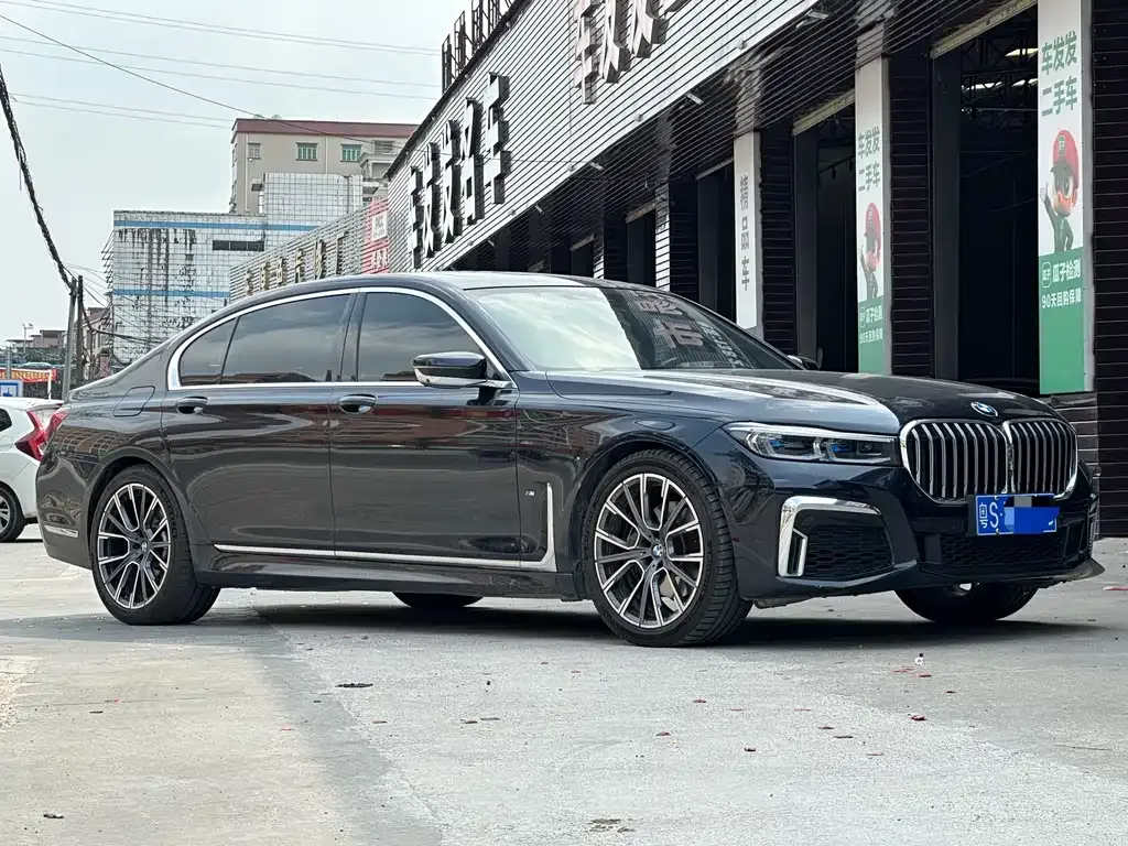 BMW 7 Series — фото 4