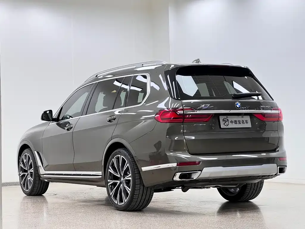 BMW X7 — фото 2