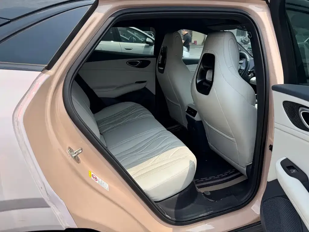 BYD Seal 06GT — фото 8
