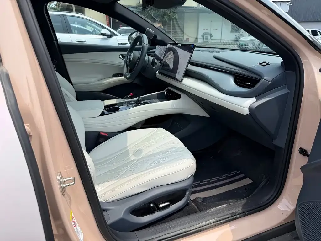 BYD Seal 06GT — фото 3
