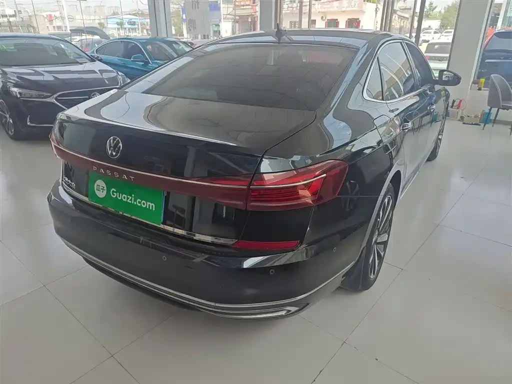 Volkswagen Passat — фото 3