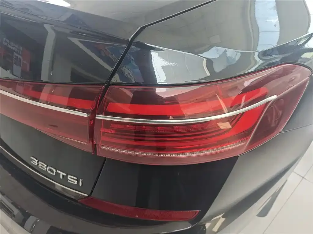 Volkswagen Passat — фото 6