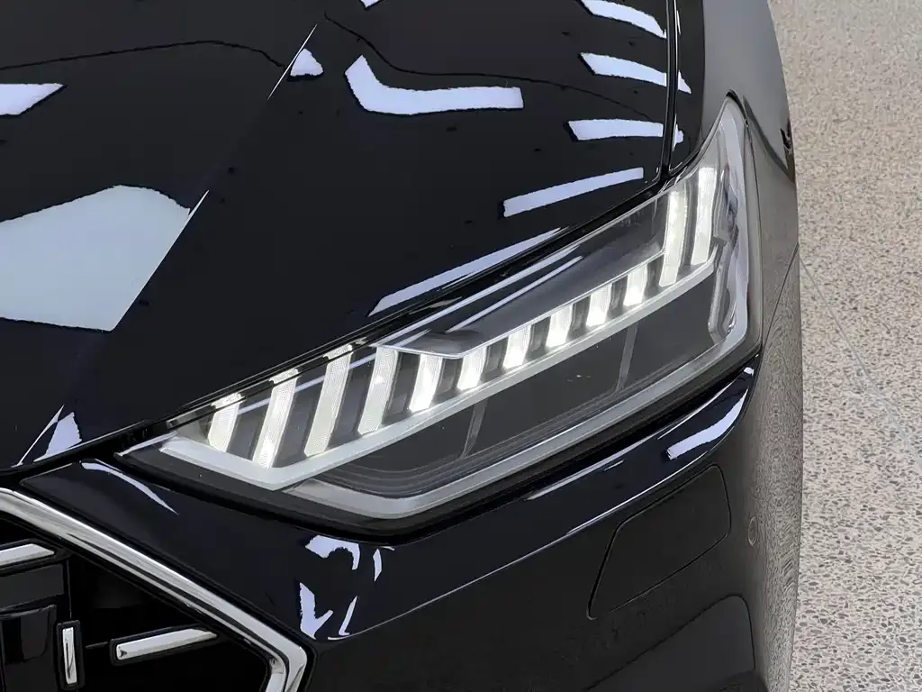Audi A7L — фото 8