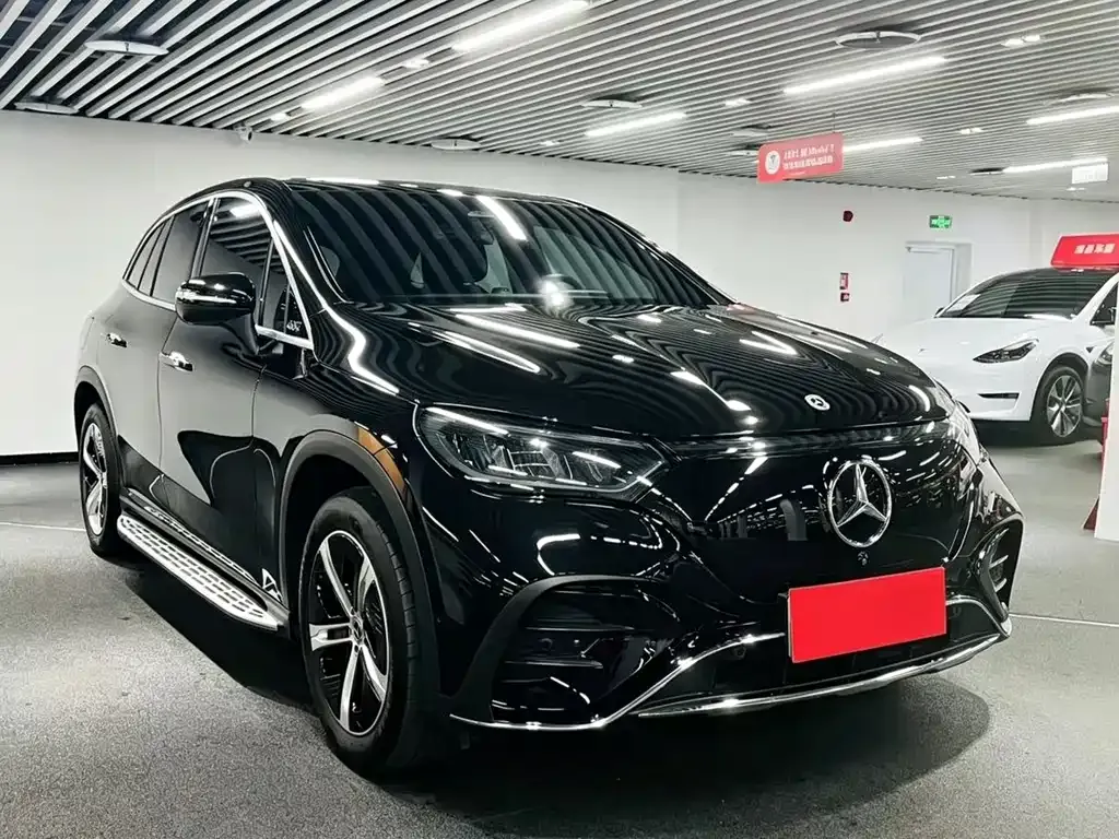 Mercedes-Benz EQE SUV — фото 7